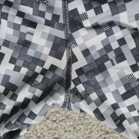 Black, White + Grey Checkered Pro Leggings | Size XS or S | Nike Pro - Picture 6 of 6